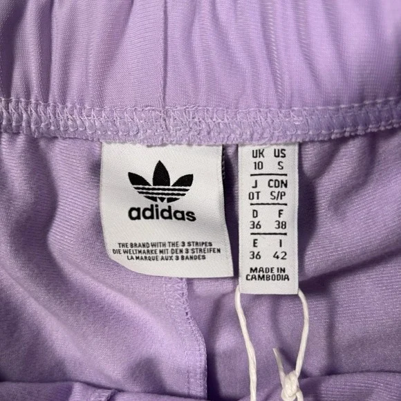 NWT adidas Originals 3 Stripe Shorts Lavender DV2558 S - Picture 6 of 6